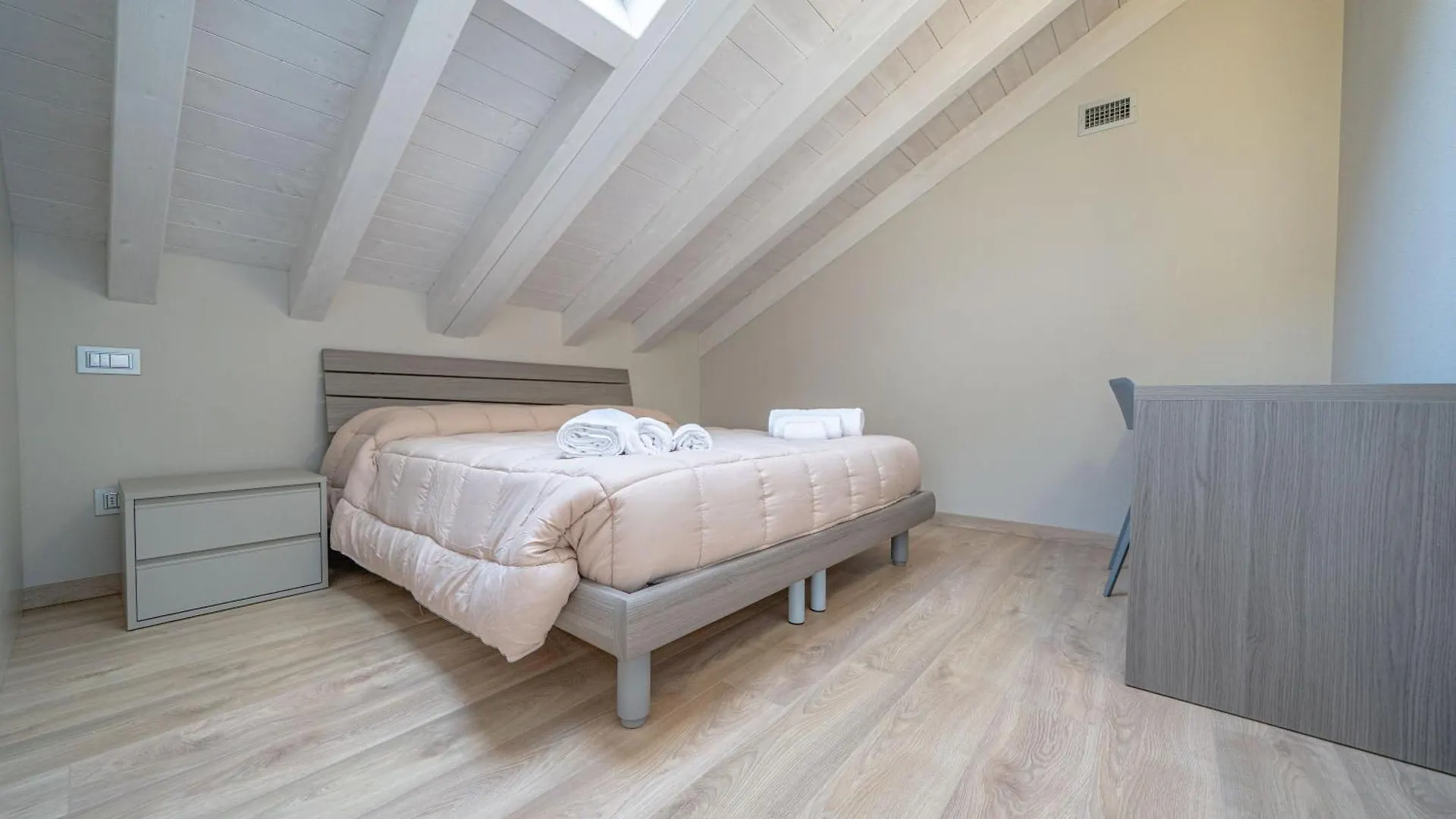 Appartement Appartamento Baia Di Piona Colico Italië